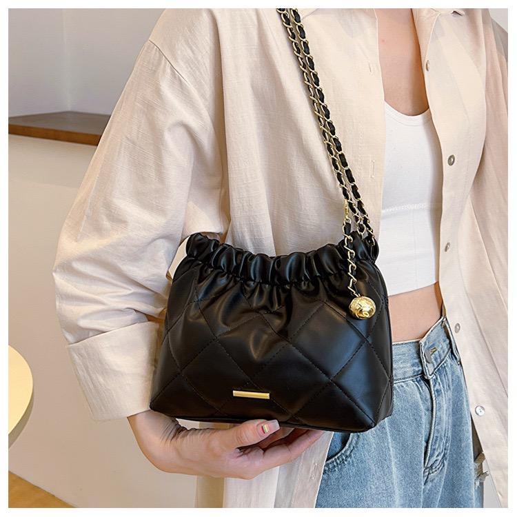 Women’s Black Crossbody Bag – Elegant, Lightweight & Versatile Fashion Accessory
