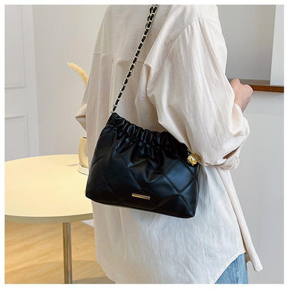 Women’s Black Crossbody Bag – Elegant, Lightweight & Versatile Fashion Accessory