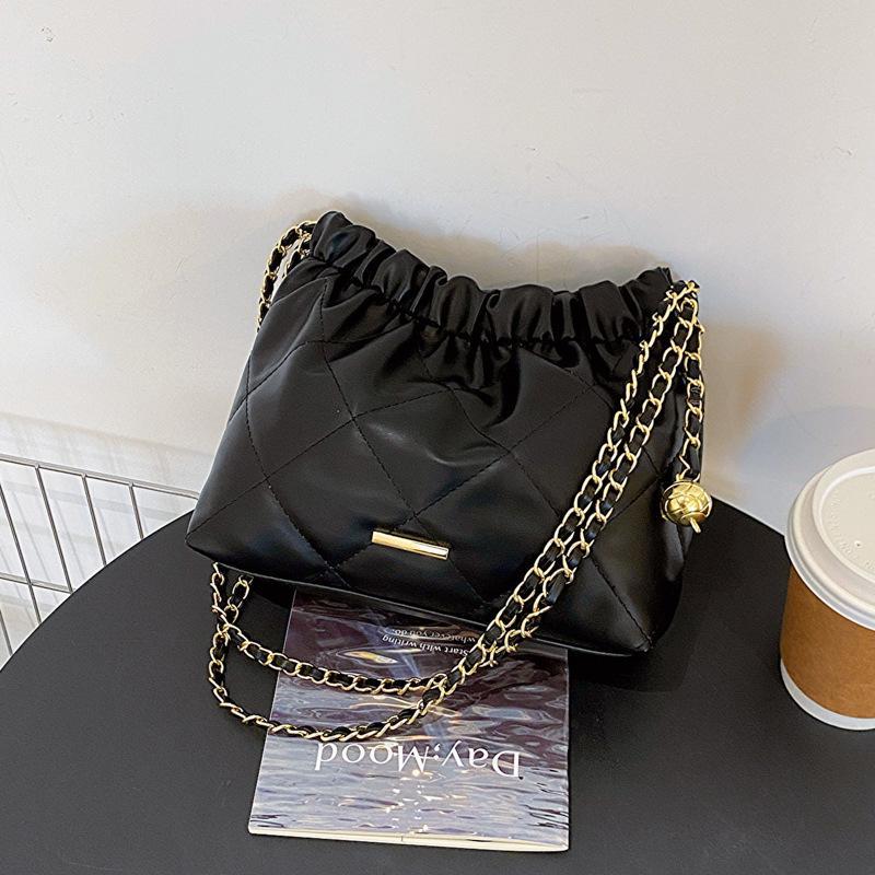 Women’s Black Crossbody Bag – Elegant, Lightweight & Versatile Fashion Accessory