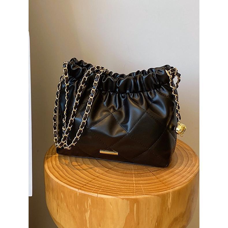 Women’s Black Crossbody Bag – Elegant, Lightweight & Versatile Fashion Accessory
